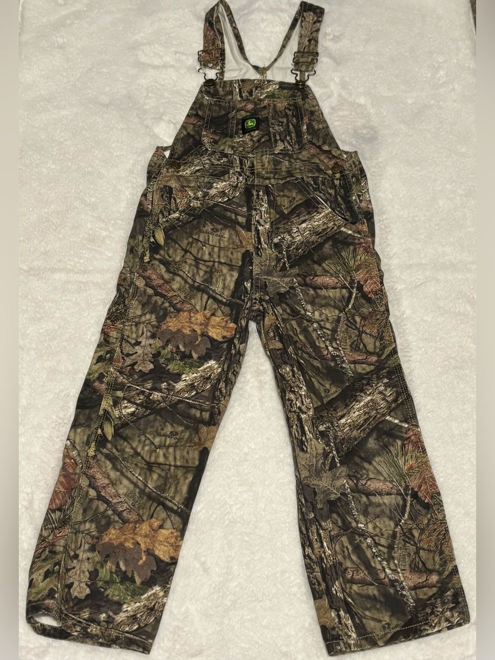 ✨LIKE NEW ✨John Deere Boys Mossy Oak
Camo Overalls Size 7